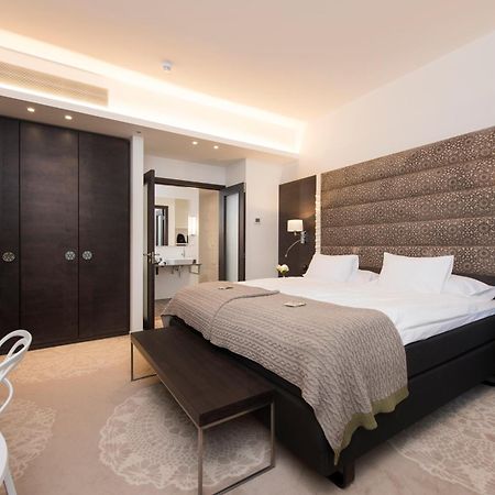 Lydia Hotel Tartu Extérieur photo