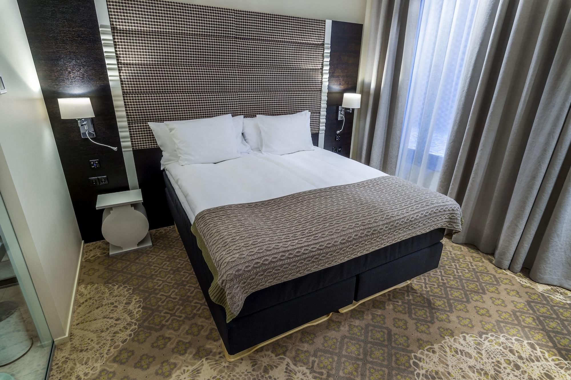 Lydia Hotel Tartu Extérieur photo