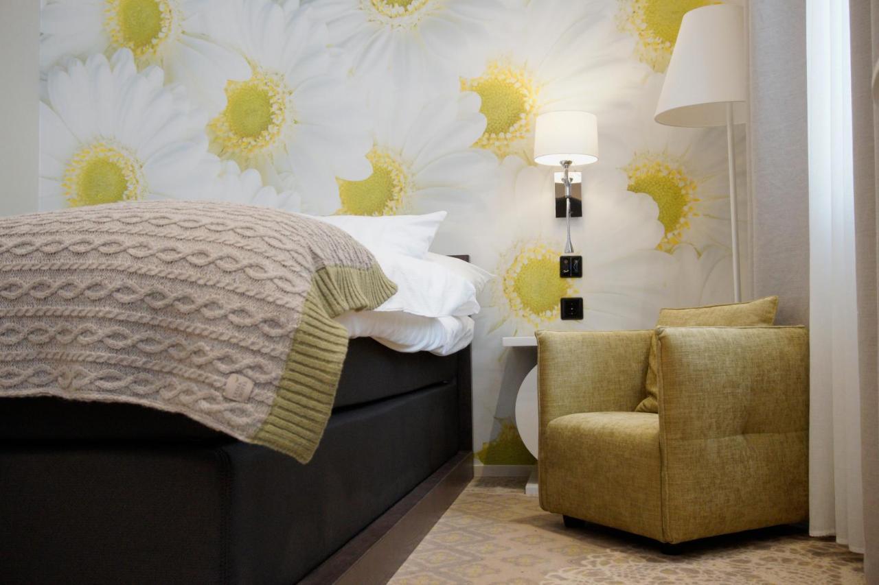 Lydia Hotel Tartu Extérieur photo