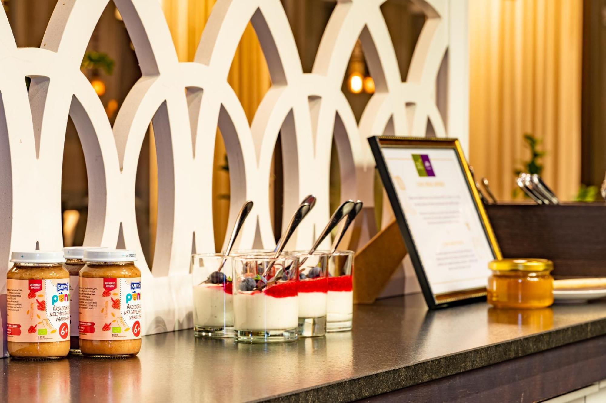 Lydia Hotel Tartu Extérieur photo