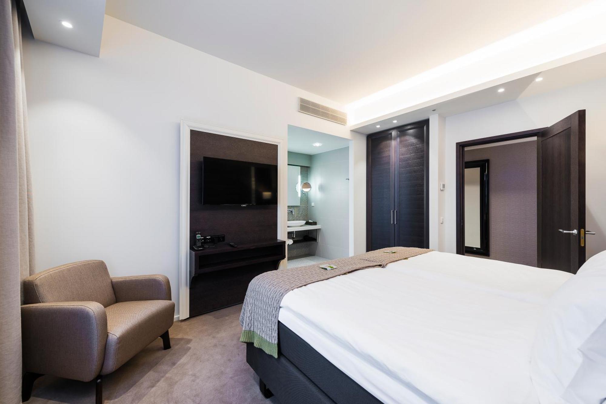 Lydia Hotel Tartu Extérieur photo