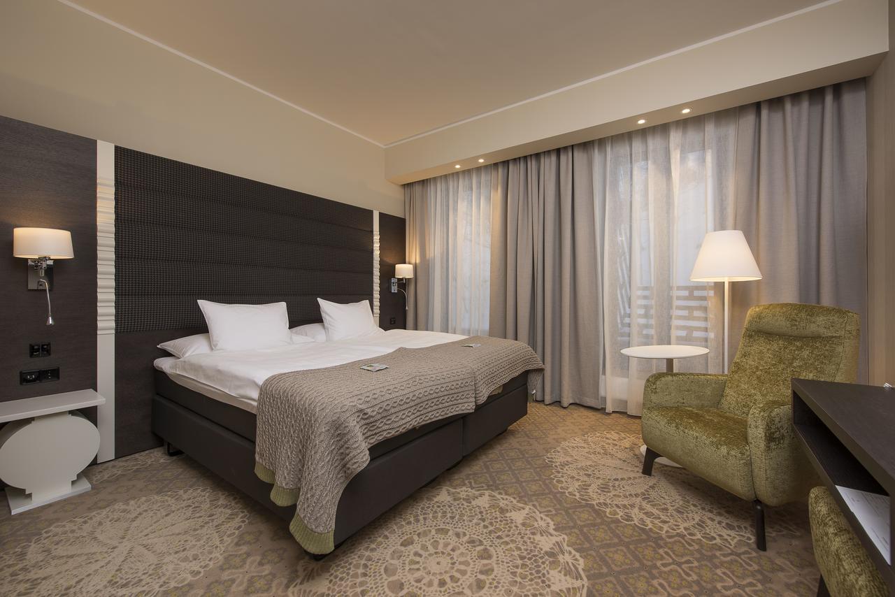 Lydia Hotel Tartu Extérieur photo
