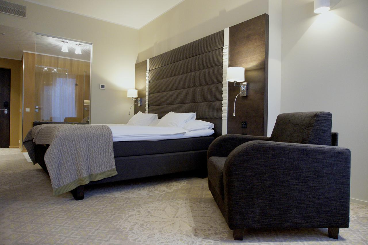 Lydia Hotel Tartu Extérieur photo